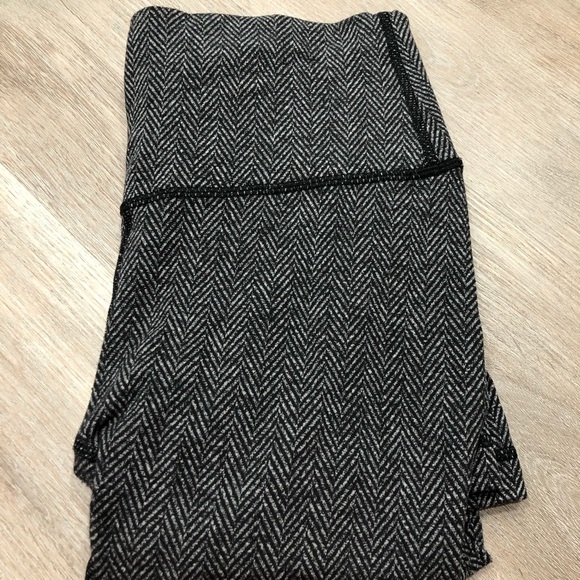 Lululemon High Times - Picture 5 of 9